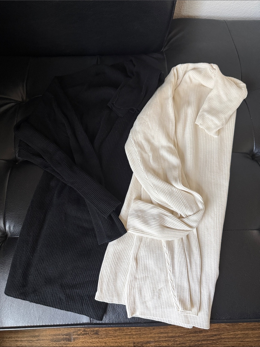 H&M Ribbed Turtleneck Sweater Duo in Black and Cream